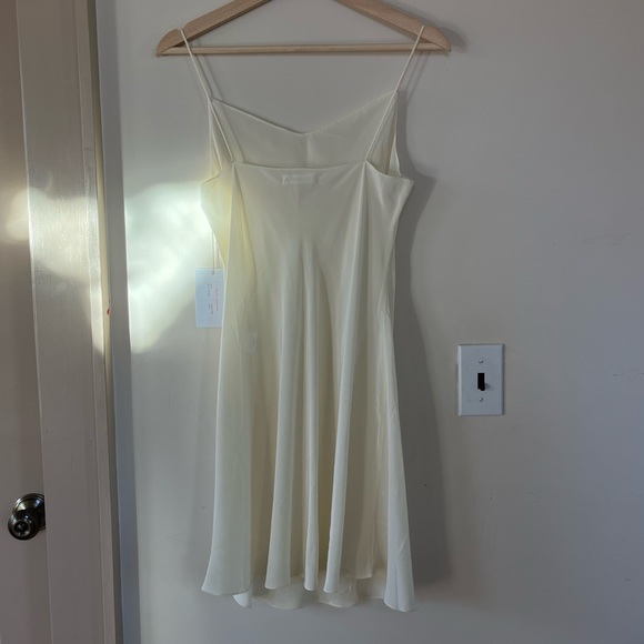 Beatriz Valenzuela Short Silk Slip - Picture 2 of 4